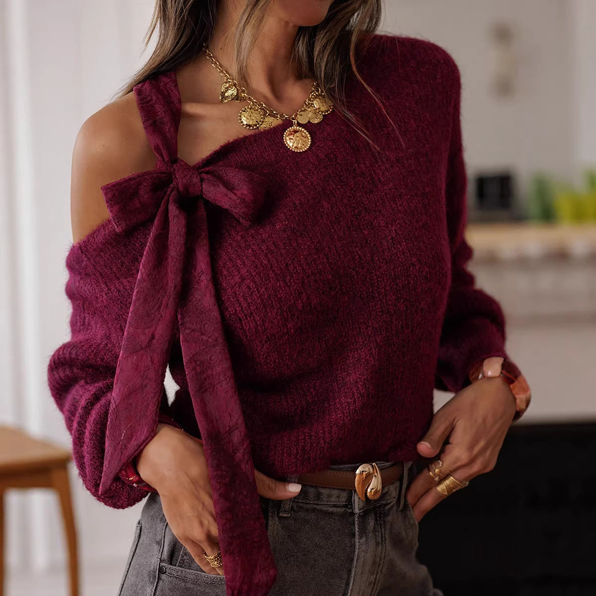 Pull uni intemporel pour femme, style européen et américain, qui rajeunit le visage.