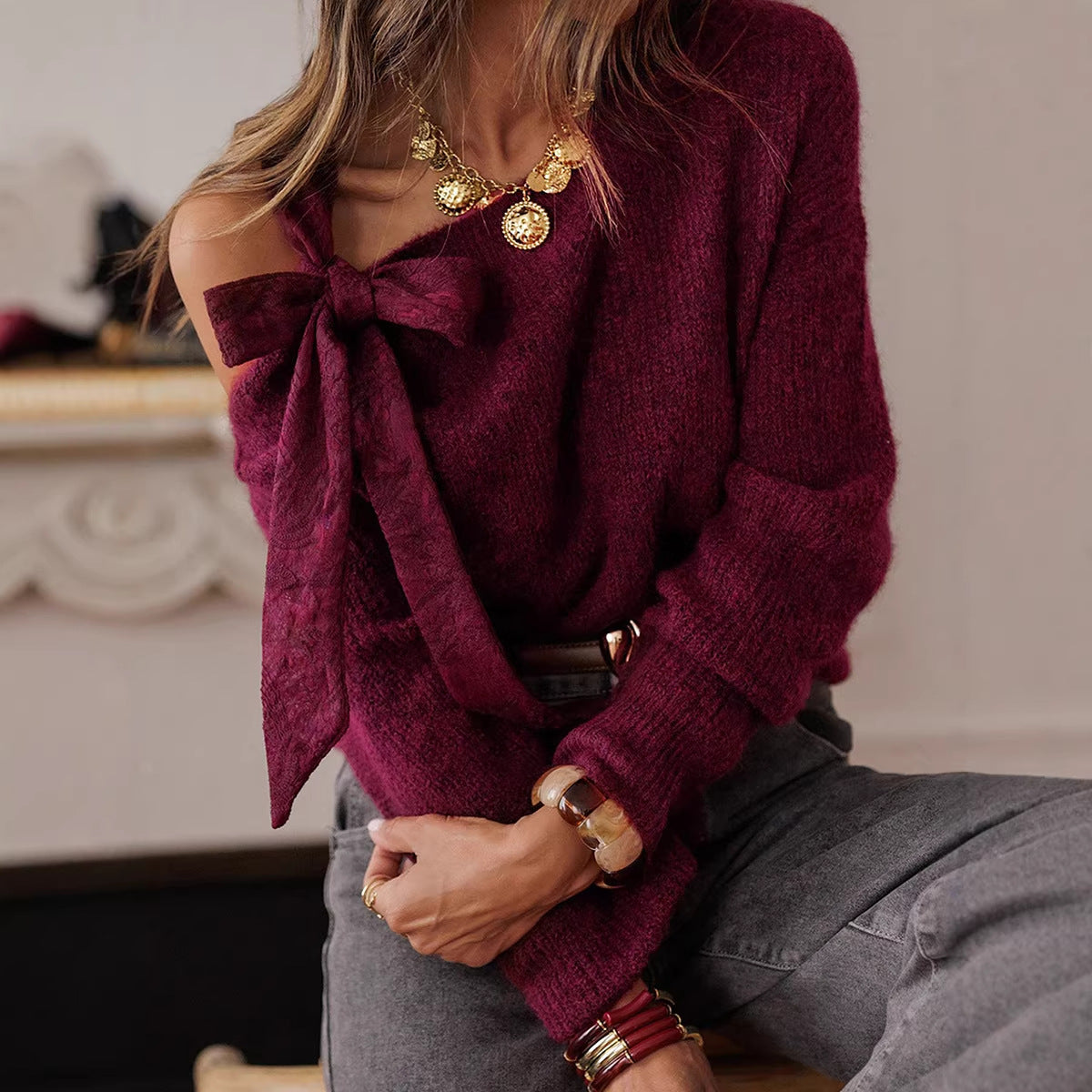 Pull uni intemporel pour femme, style européen et américain, qui rajeunit le visage.