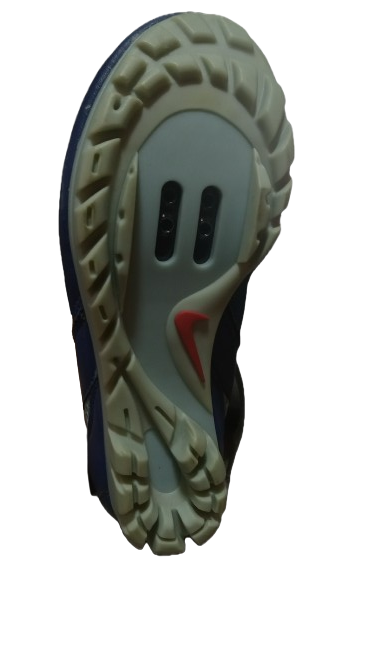 Nike Women's Clipless Shoes, Size 3.5 US