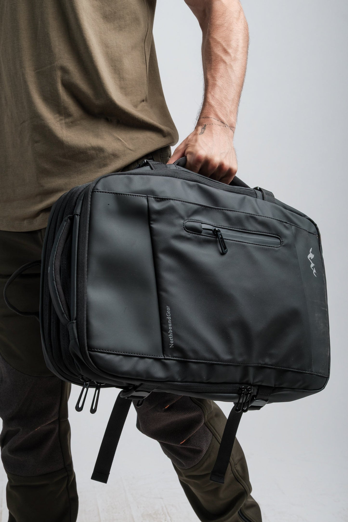 Voyager Expandable Backpack 26L / 38L with Built-in Rain Coat