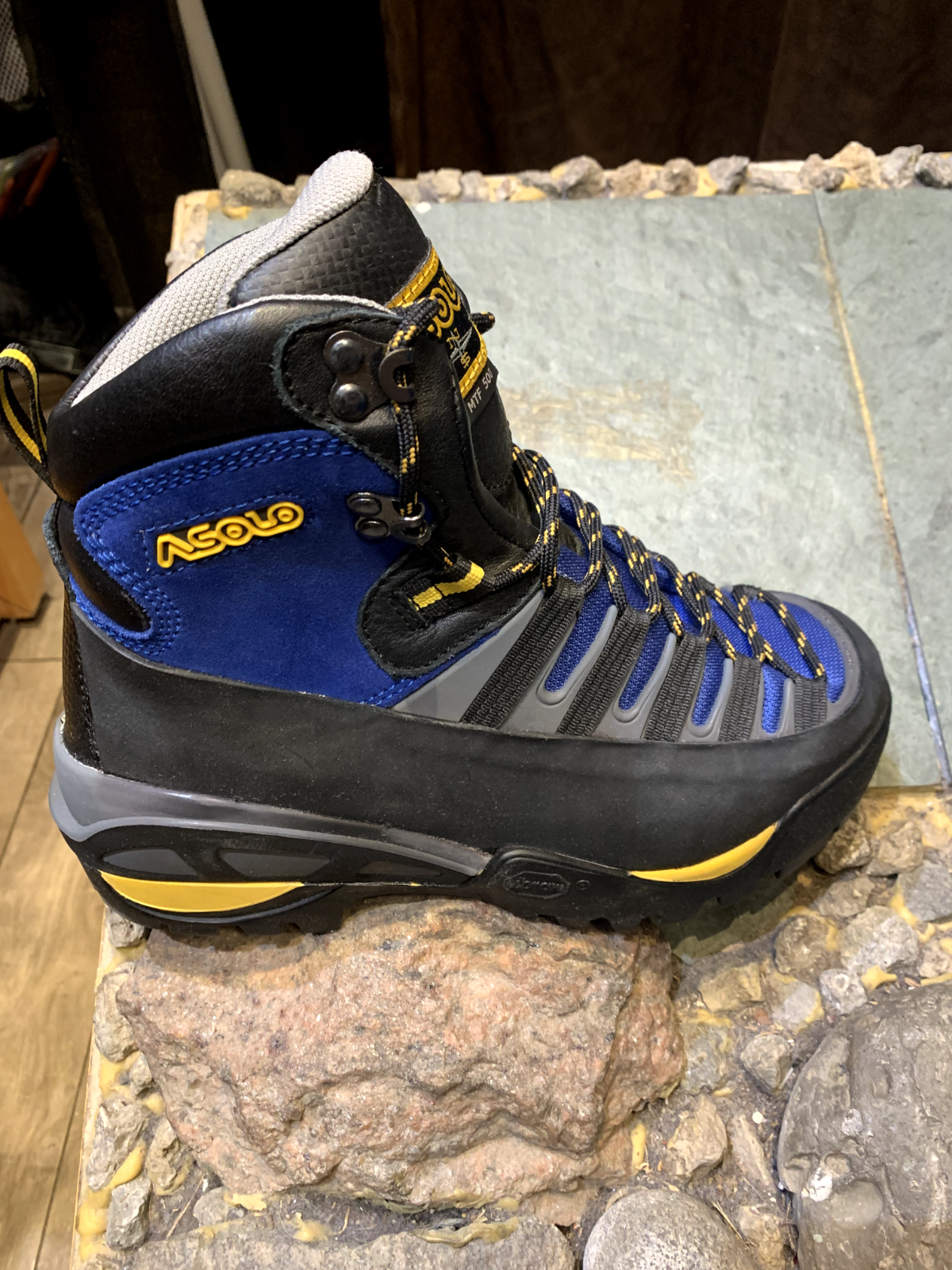Asolo Women's MTF 500 Mountaineering Boots Size 6 US Made in Romania