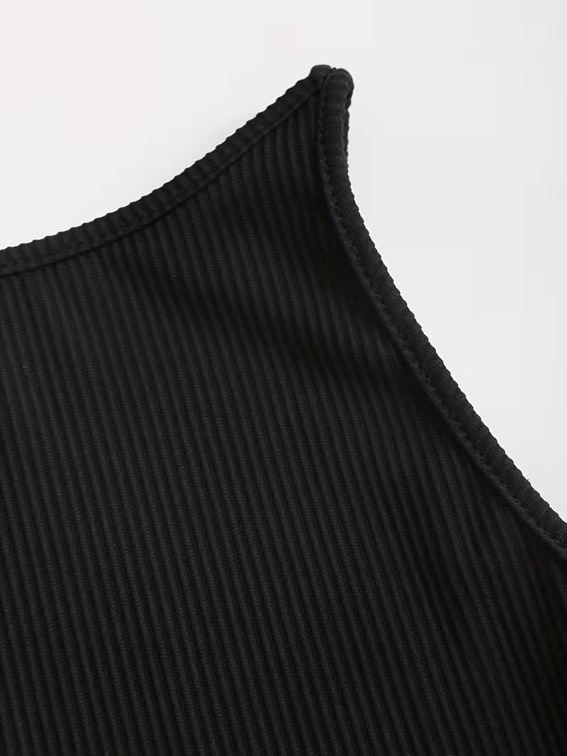 Robe plissée trapèze sans manches pour femme, élégante et stylée, avec ourlet dégradé