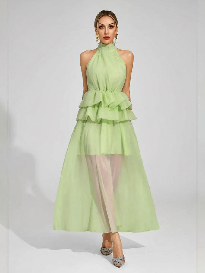 Robe de mariée fluide à volants et col halter